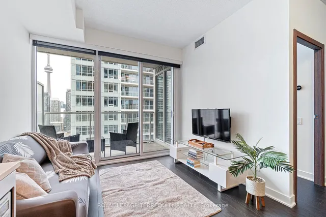 Additional image 3 of 19 Bathurst St Unit 3010