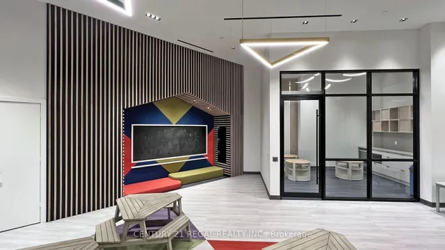 Additional image 31 of 50 George Butchart Dr Unit 314