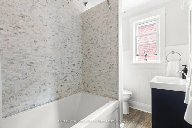 Additional image 20 of 54 Robbins Ave