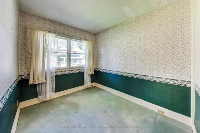 Additional image 15 of 418 Willard Ave