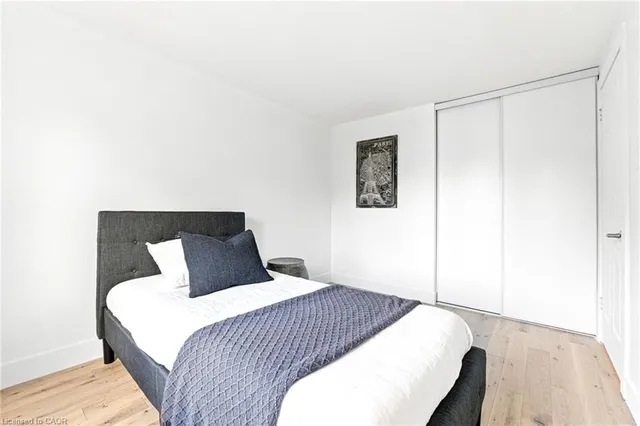 Additional image 28 of 40 Highview Dr