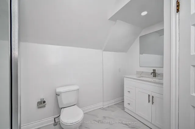 Additional image 17 of 31 Troy St