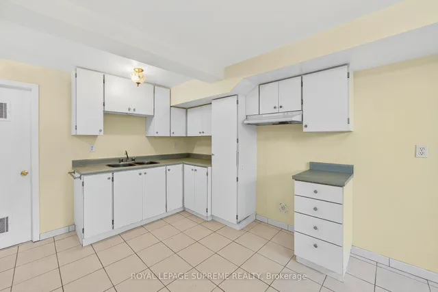 Additional image 34 of 75 Windhill Cres
