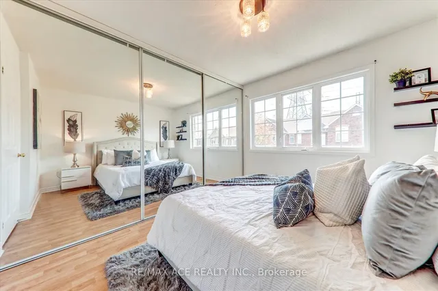 Additional image 19 of 2 Hedge End Rd Unit 102