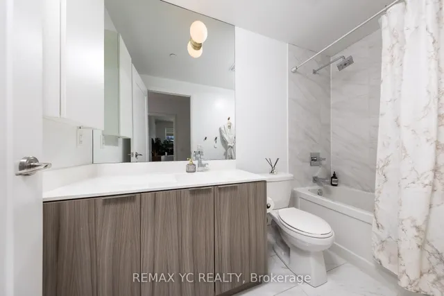 Additional image 6 of 56 Annie Craig Dr Unit 3904