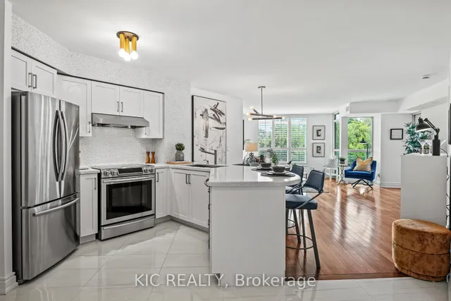 Additional image 3 of 219 Fort York Blvd Unit 409