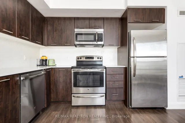 Additional image 9 of 2220 Lakeshore Blvd Unit 1607