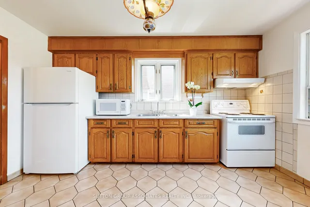 Additional image 13 of 22 Woodenhill Crt