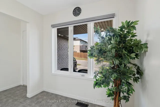 Additional image 6 of 74 Joshua St