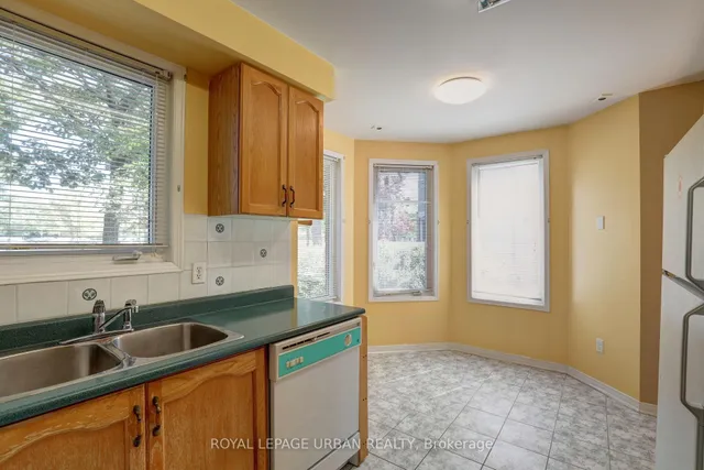 Additional image 12 of 28 Rosebank Dr Unit 1015