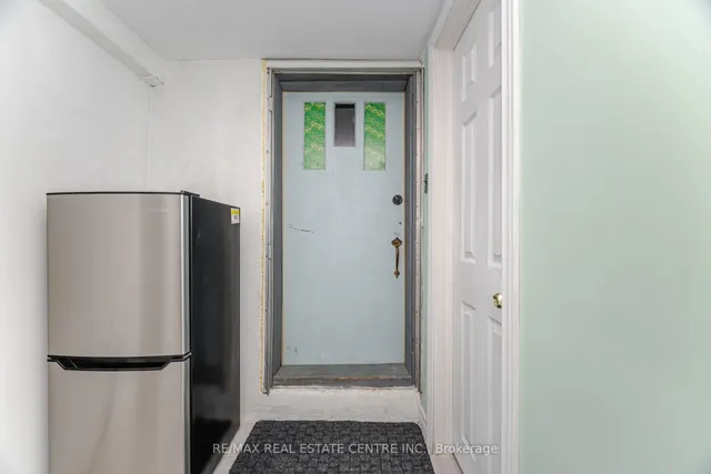 Additional image 41 of 19 Seneca Dr