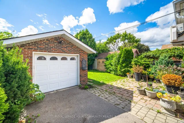 Additional image 42 of 185 Dunraven Dr