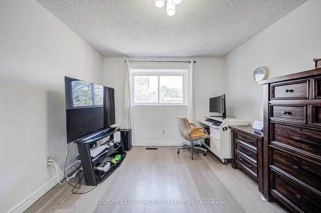 Additional image 33 of 55 Collinsgrove Rd Unit 205