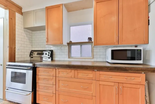 Additional image 14 of 39 Twenty Fourth St