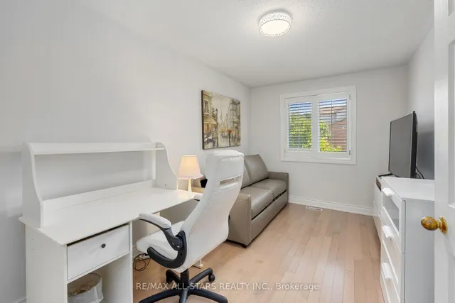 Additional image 20 of 10 Sufi Cres