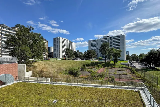 Additional image 37 of 36 Forest Manor Rd Unit 103