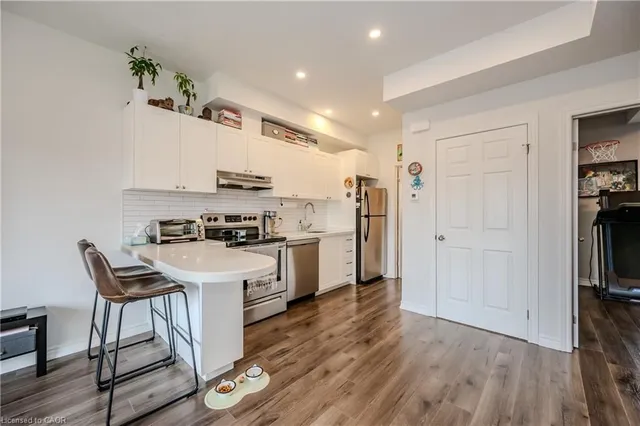 Additional image 12 of 164 Heiman St Unit 5C