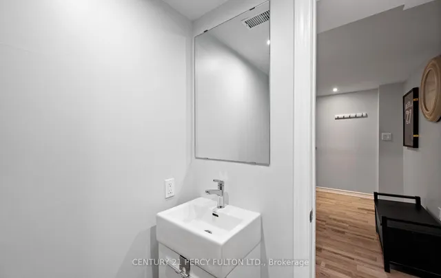 Additional image 43 of 57 Golden Appleway Unit 111