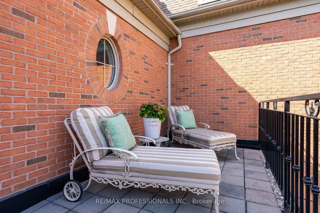 Additional image 33 of 1111 Avenue Rd Unit 205