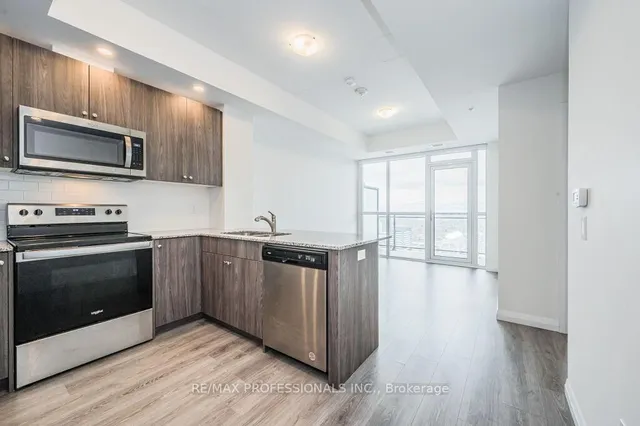 Additional image 25 of 60 Charles St Unit 2504