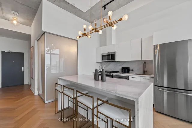 Additional image 14 of 608 Richmond St. W St Unit LPH02