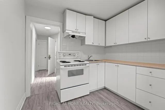 Additional image 14 of 154 Edinborough Crt