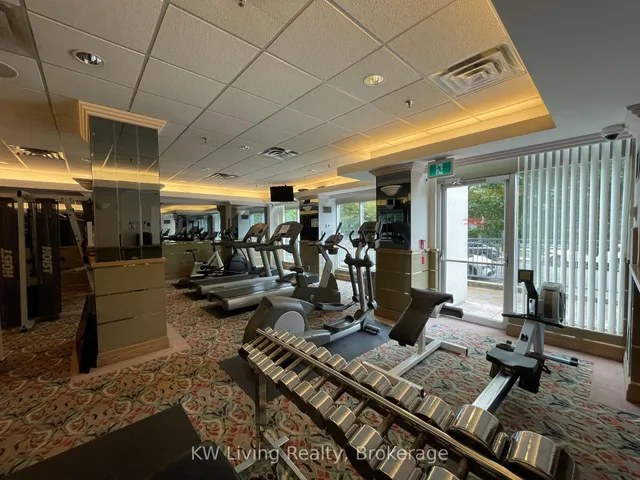 Additional image 31 of 28 Hollywood Ave Unit 411