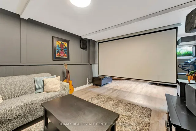 Additional image 24 of 11 Brassey Crt