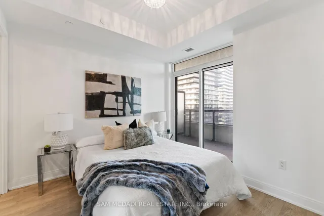 Additional image 21 of 65 Annie Craig Dr Unit 1405