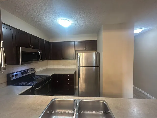 Additional image 12 of 972 Zeller Cres