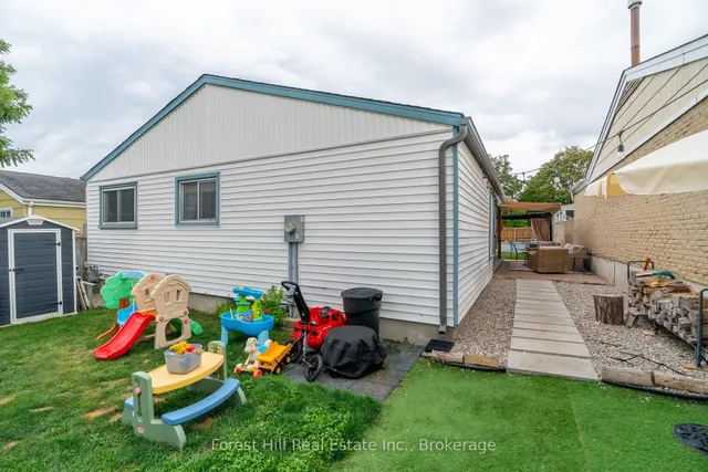 Additional image 44 of 130 Pepperwood Cres