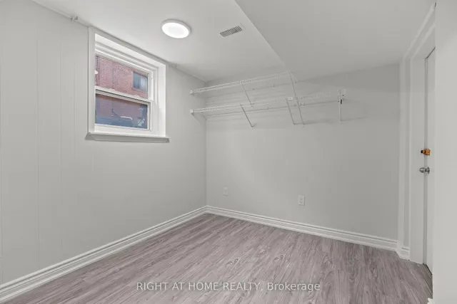 Additional image 18 of 154 Edinborough Crt