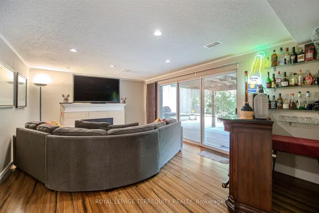 Additional image 30 of 92 Saskatoon Dr