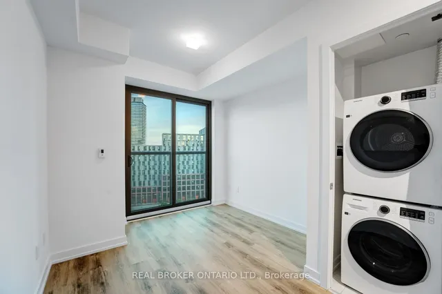 Additional image 17 of 28 Eastern Ave Unit LPH16