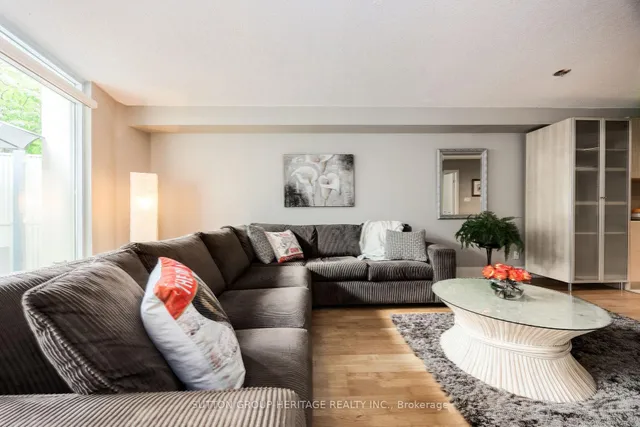 Additional image 8 of 550 Queens Quay Unit 126