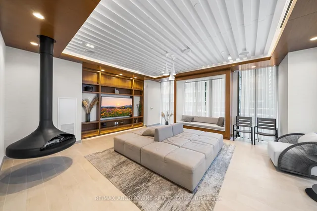 Additional image 32 of 70 Annie Craig Dr Unit 5103