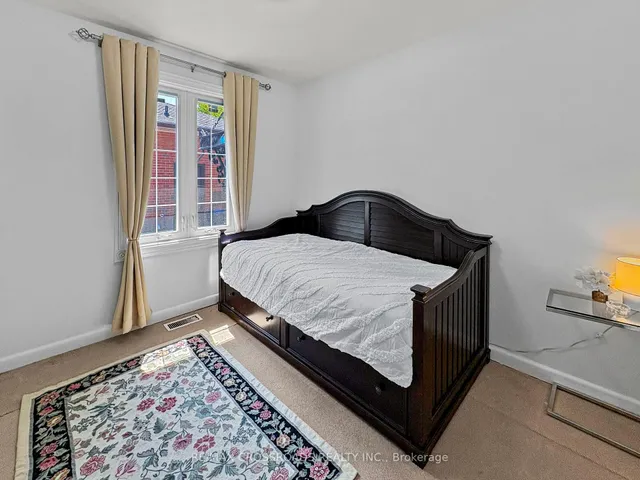 Additional image 16 of 46 Ronway Cres