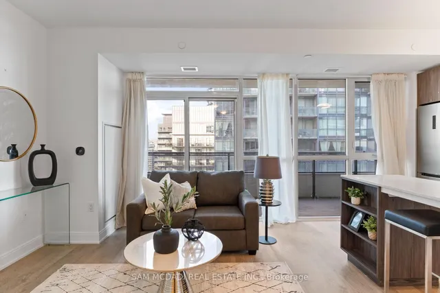 Additional image 13 of 65 Annie Craig Dr Unit 1405