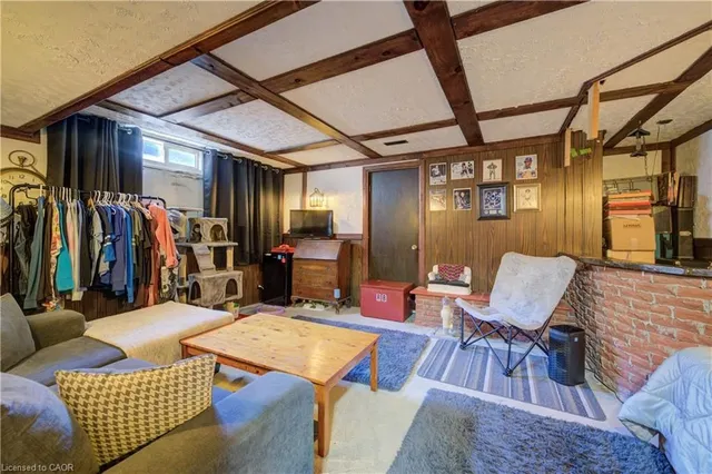 Additional image 28 of 73 Overlea Dr