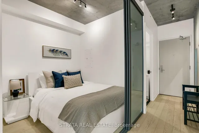 Additional image 11 of 39 Brant St Unit 512