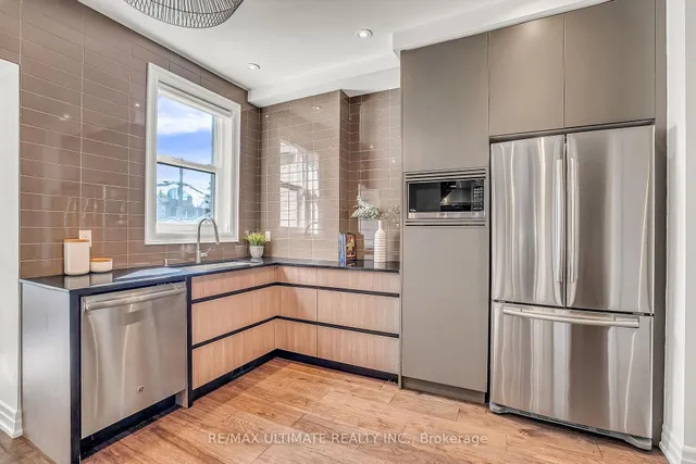 Additional image 10 of 963 Lansdowne Ave