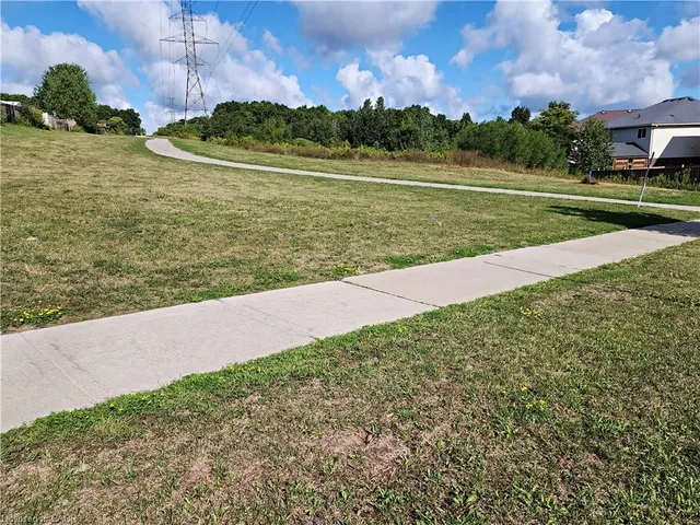 Additional image 44 of 501 Isaiah Cres