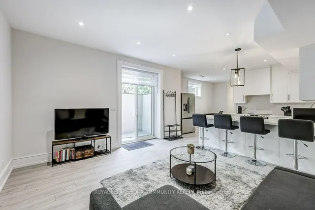 Additional image 28 of 2 Hemford Cres