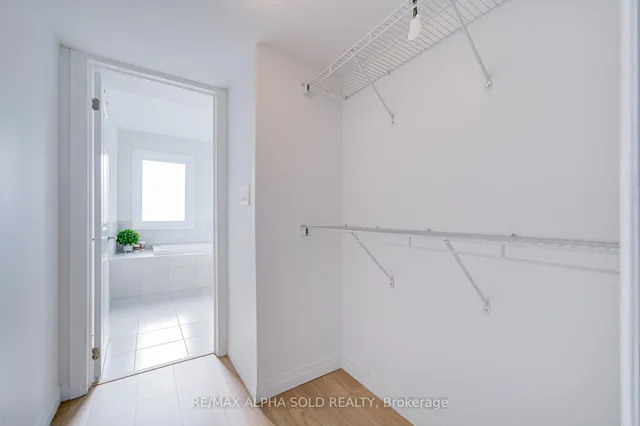 Additional image 36 of 45 Thomas Mulholland Dr Unit 3