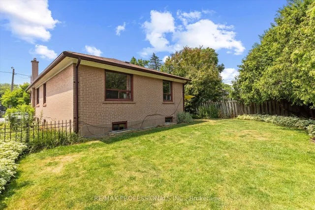 Additional image 27 of 17 Allonsius Dr