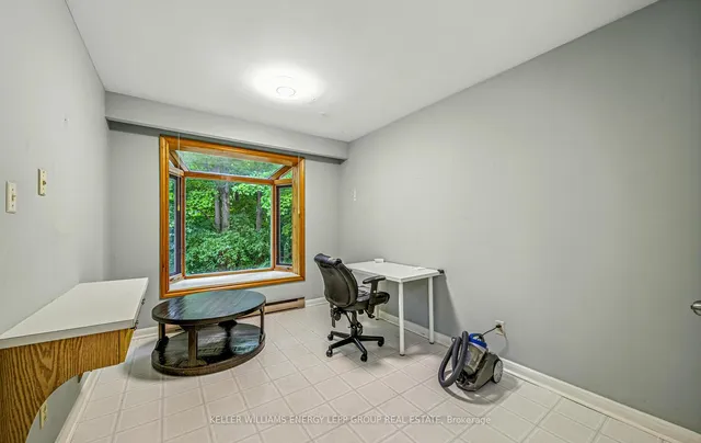 Additional image 14 of 15 Artinger Crt