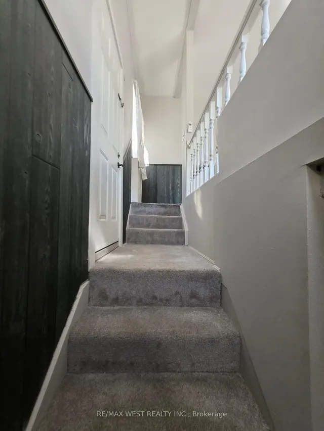 Additional image 12 of 160 King Edward Ave