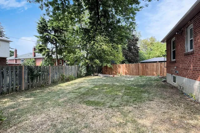 Additional image 37 of 14 Ilfracombe Cres