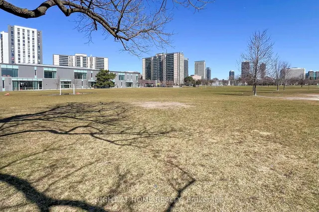 Additional image 39 of 36 Forest Manor Rd Unit 103