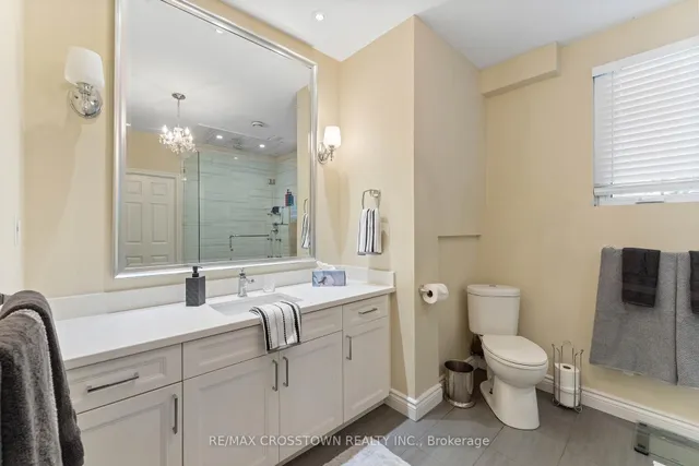 Additional image 22 of 50 Chine Dr